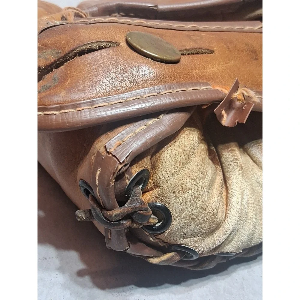 Phil Rizzuto Signature 4230 Vintage 3 Finger  Baseball Glove  - Pro Maker